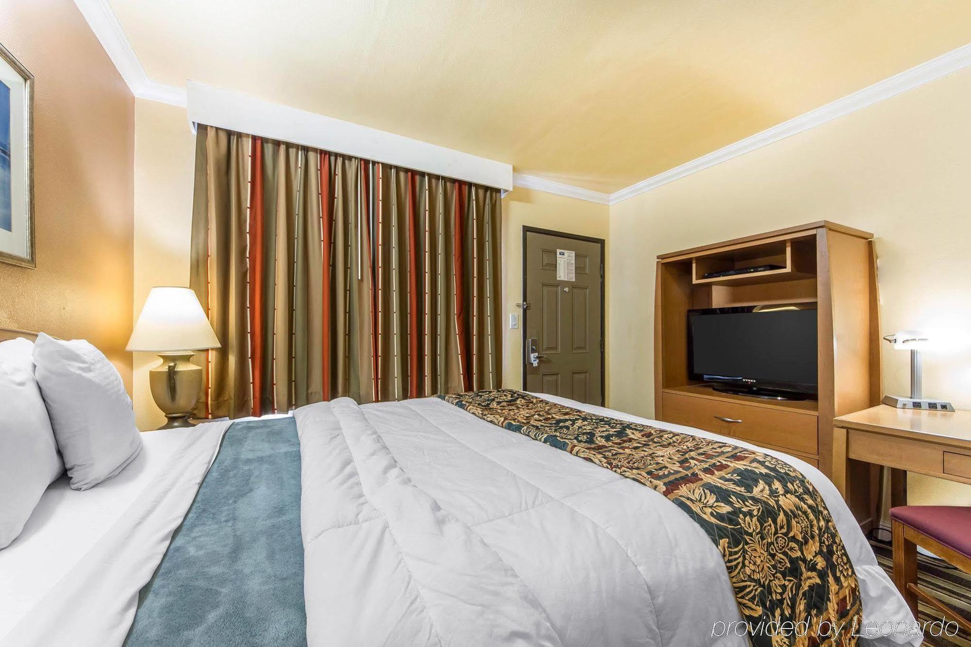 Rodeway Inn & Suites Near The Coliseum & Arena Oakland Extérieur photo