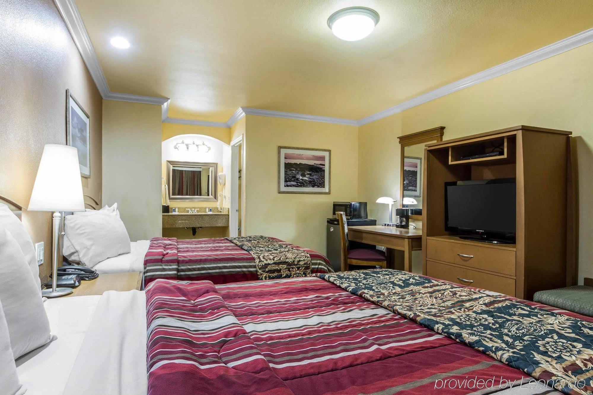 Rodeway Inn & Suites Near The Coliseum & Arena Oakland Extérieur photo