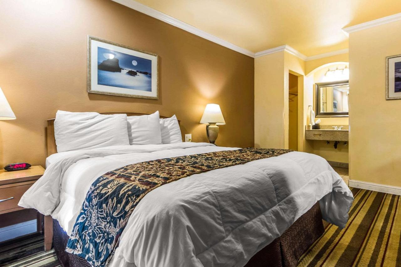 Rodeway Inn & Suites Near The Coliseum & Arena Oakland Extérieur photo