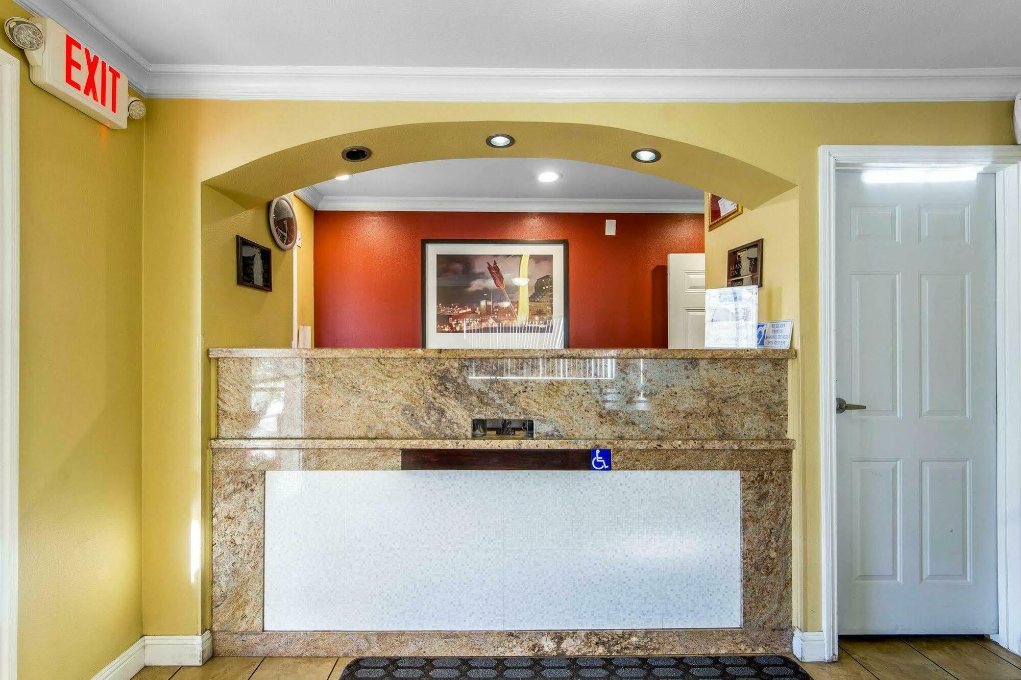 Rodeway Inn & Suites Near The Coliseum & Arena Oakland Extérieur photo