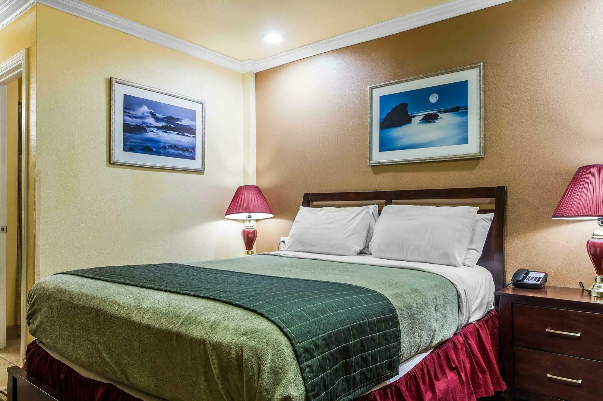 Rodeway Inn & Suites Near The Coliseum & Arena Oakland Extérieur photo